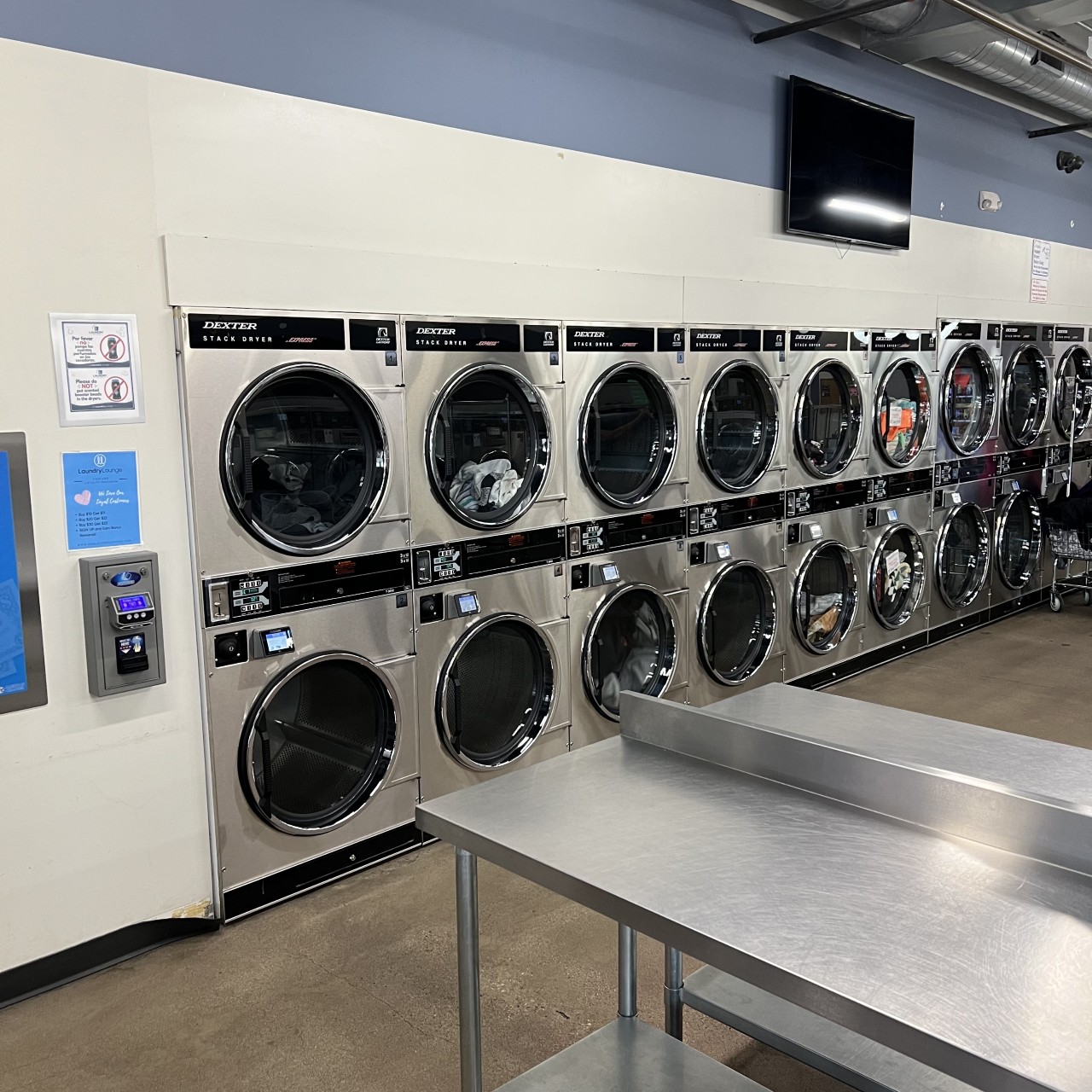 Laundry Lounge Laundromat In Colorado Springs Pc