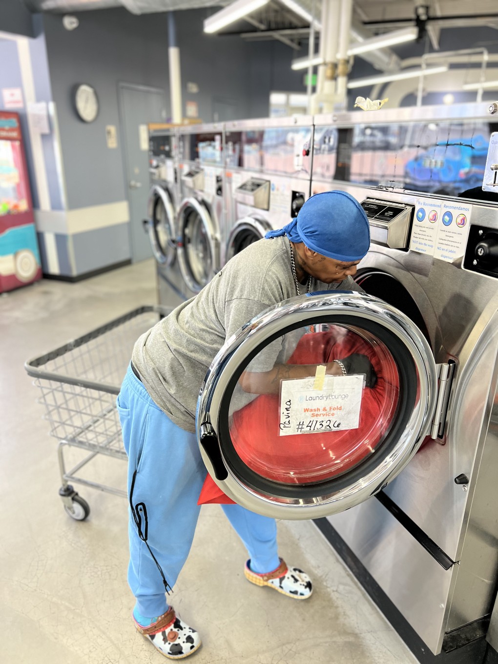 Recurring vacation rental laundry service scheduling in Colorado Springs